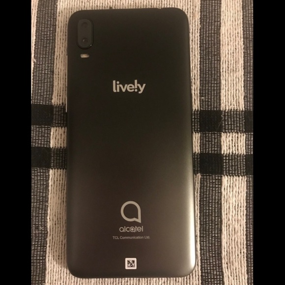 Lively Smart 3~Smartphone For Seniors & Accessories - Picture 8 of 12